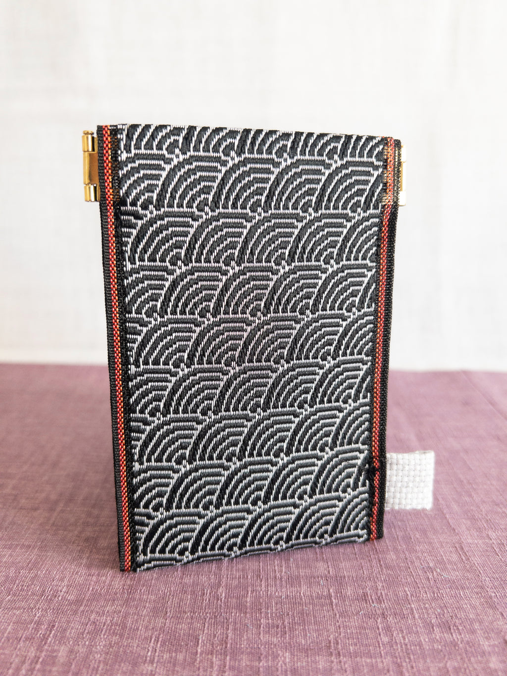 Spring clasp Pouch - Nami