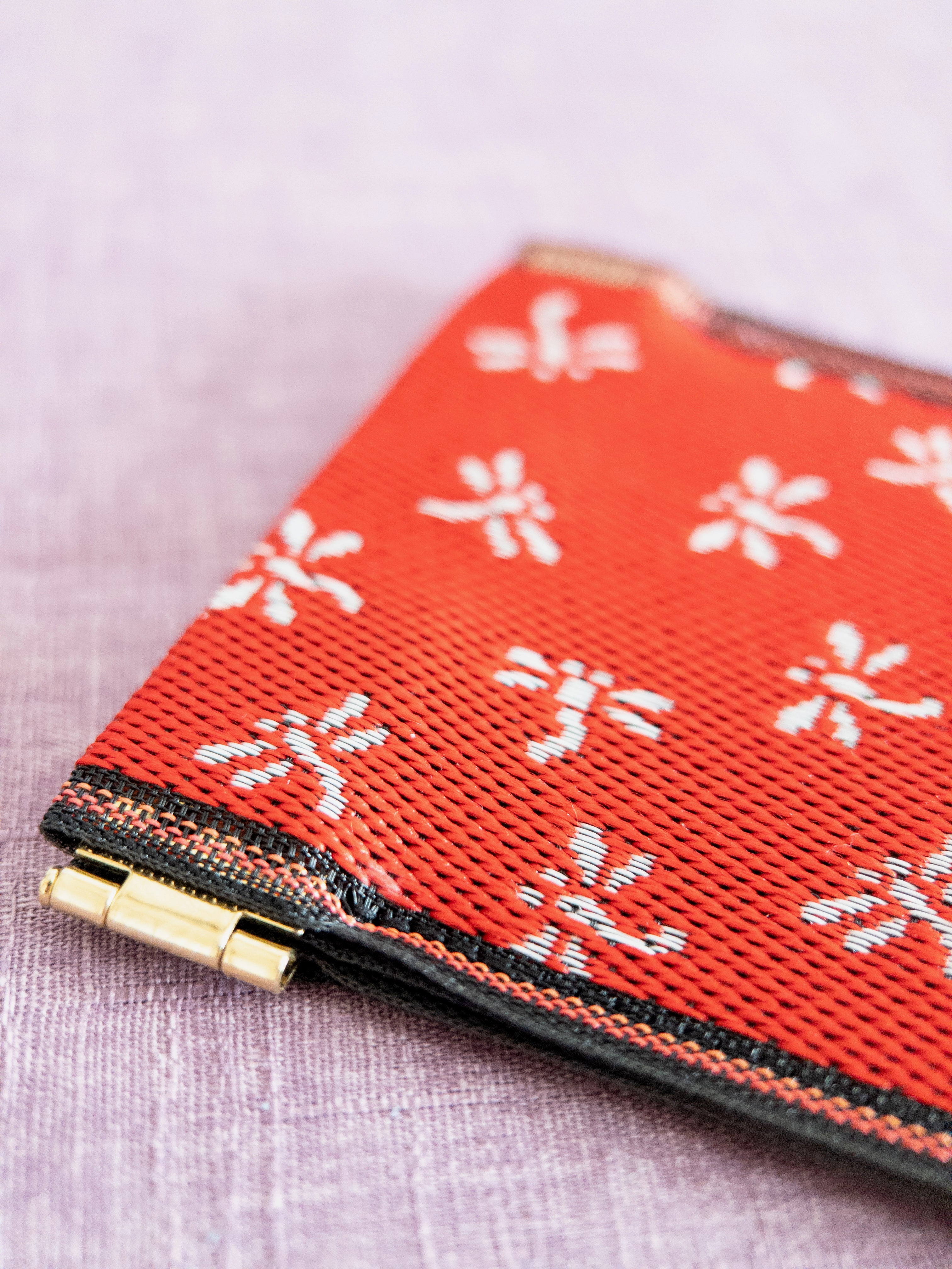 Spring clasp Pouch - Tombo