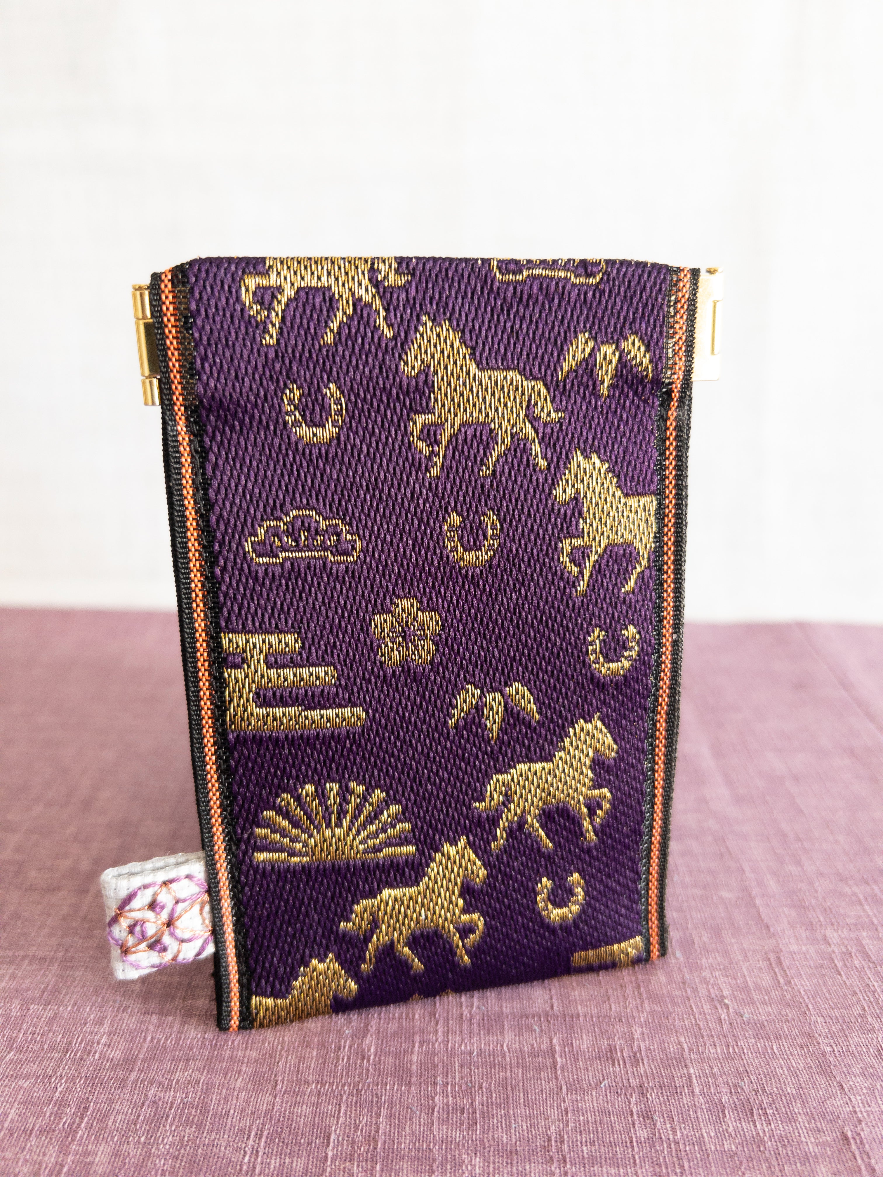 Spring clasp Pouch - Year of the Horse (Purple)