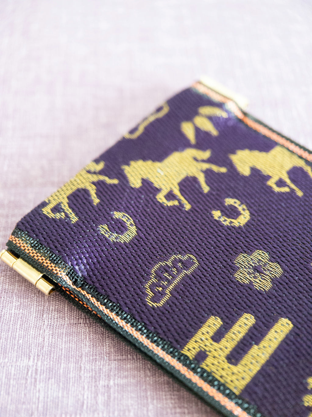 Spring clasp Pouch - Year of the Horse (Purple)