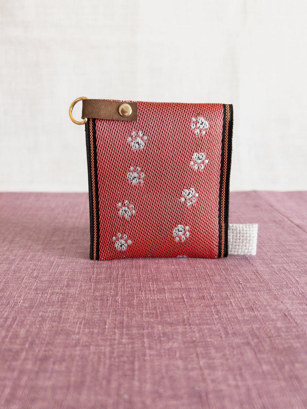 Flap Pouch - Cat paws