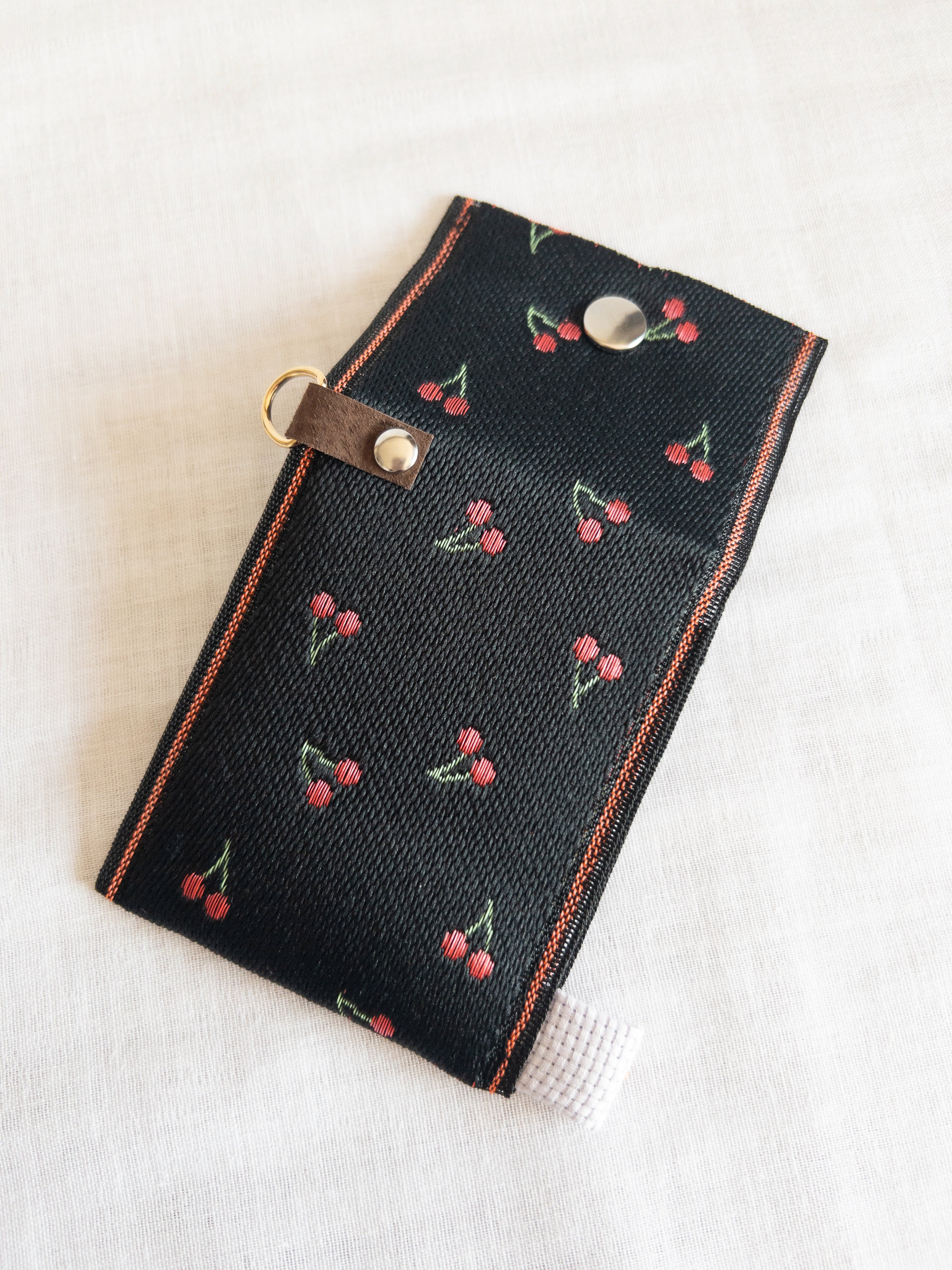 Flap Pouch - Cherry