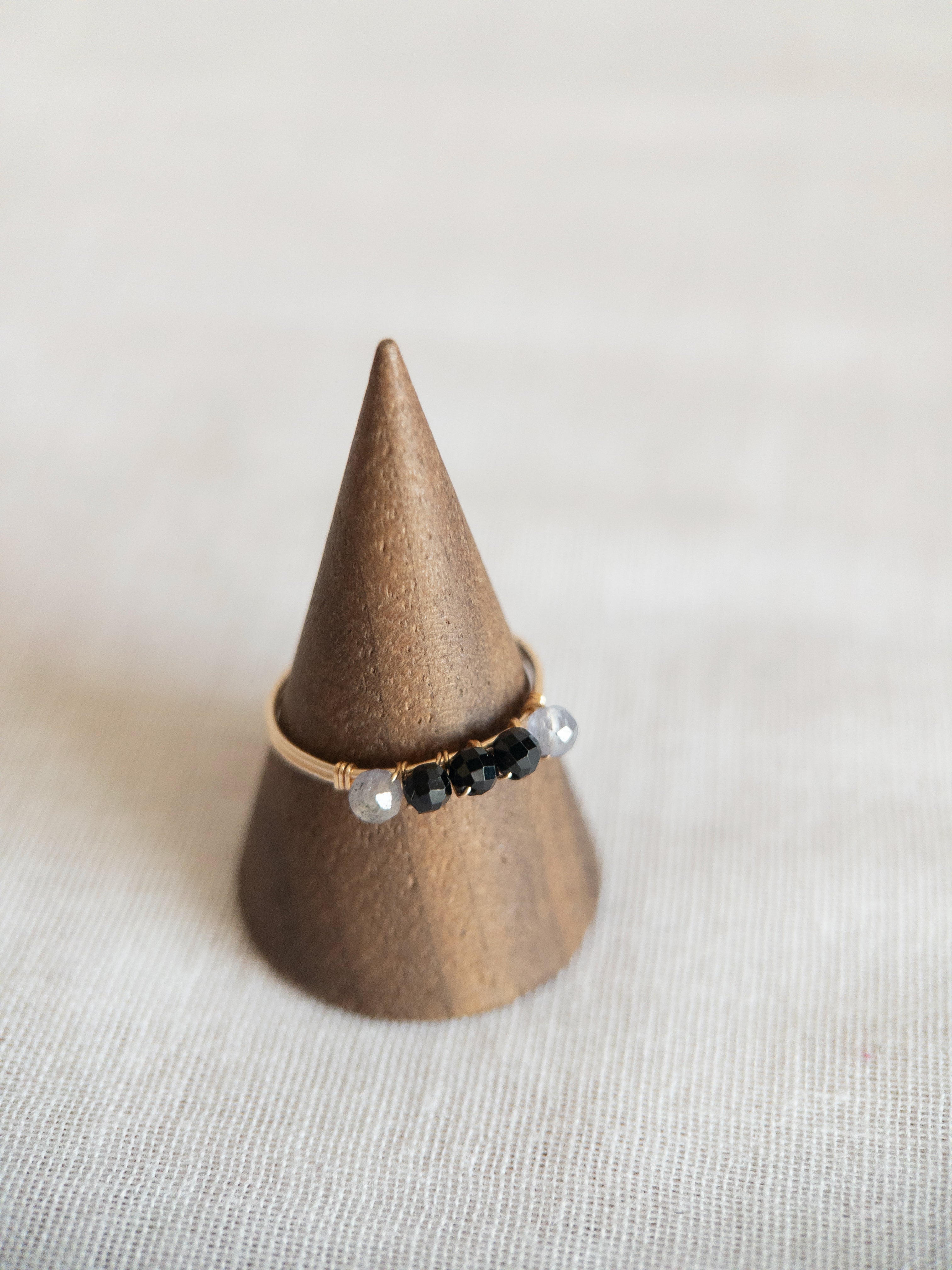 Bague - Doré / Noir & Violet