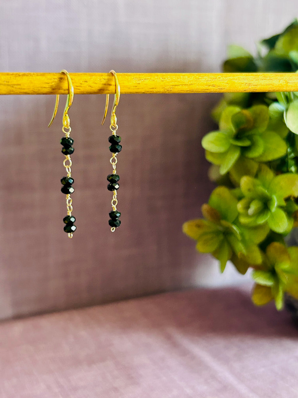 天然石のロングピアス・オニキス