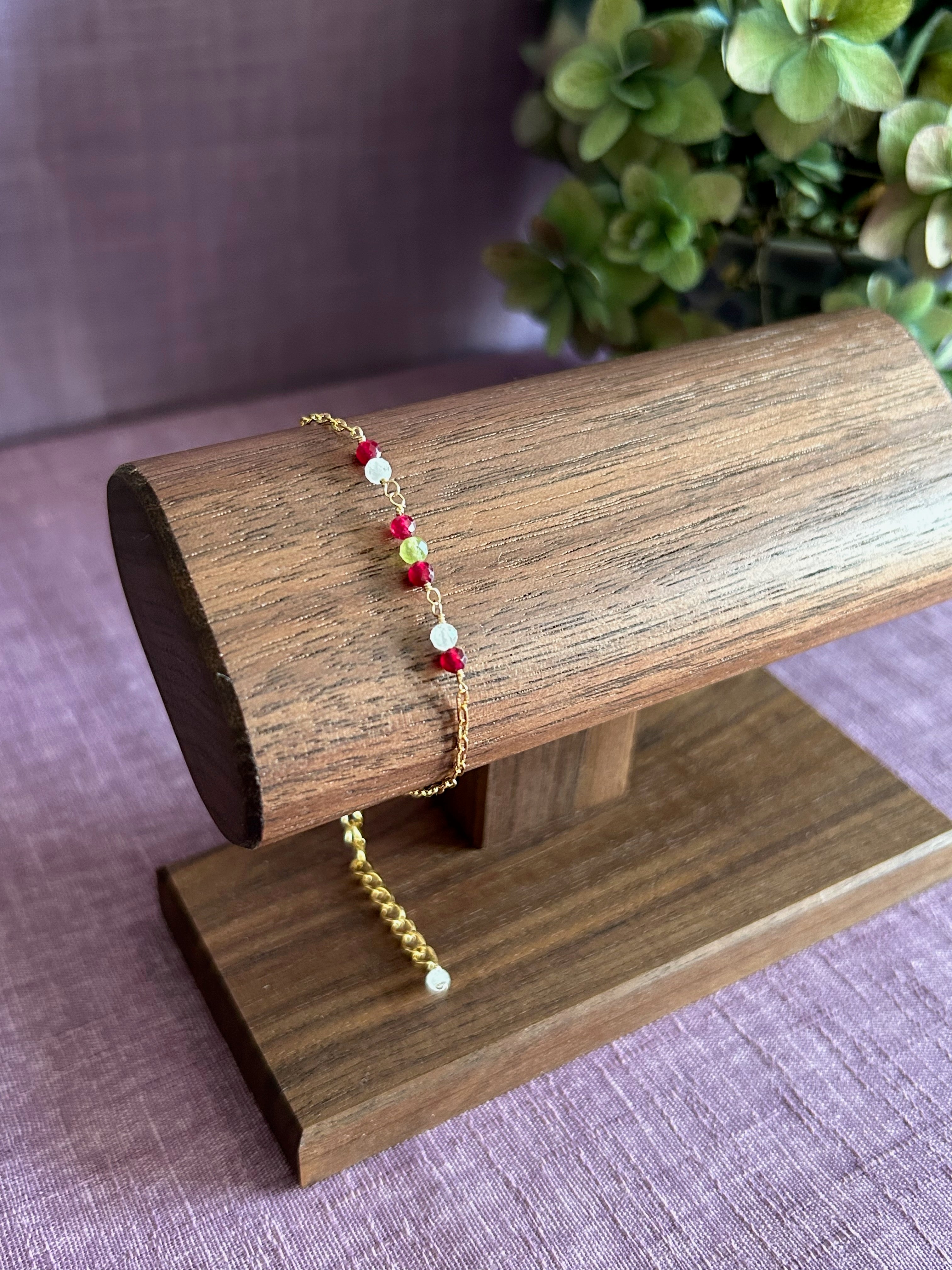 Colorful Gemstone Beaded Bracelet - Red, White & Green