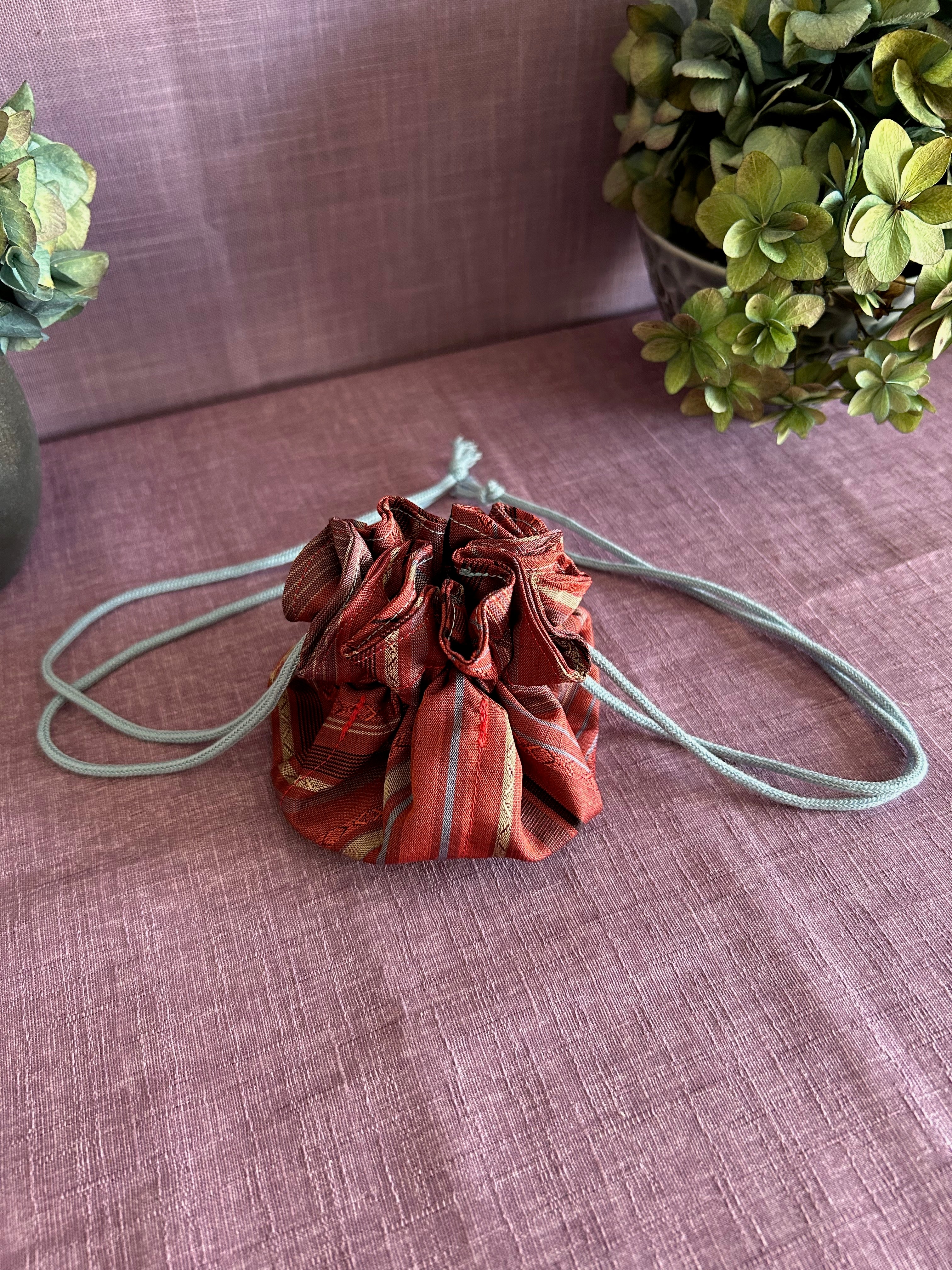 Drawstring Jewelry Pouch - Red & Blue lines