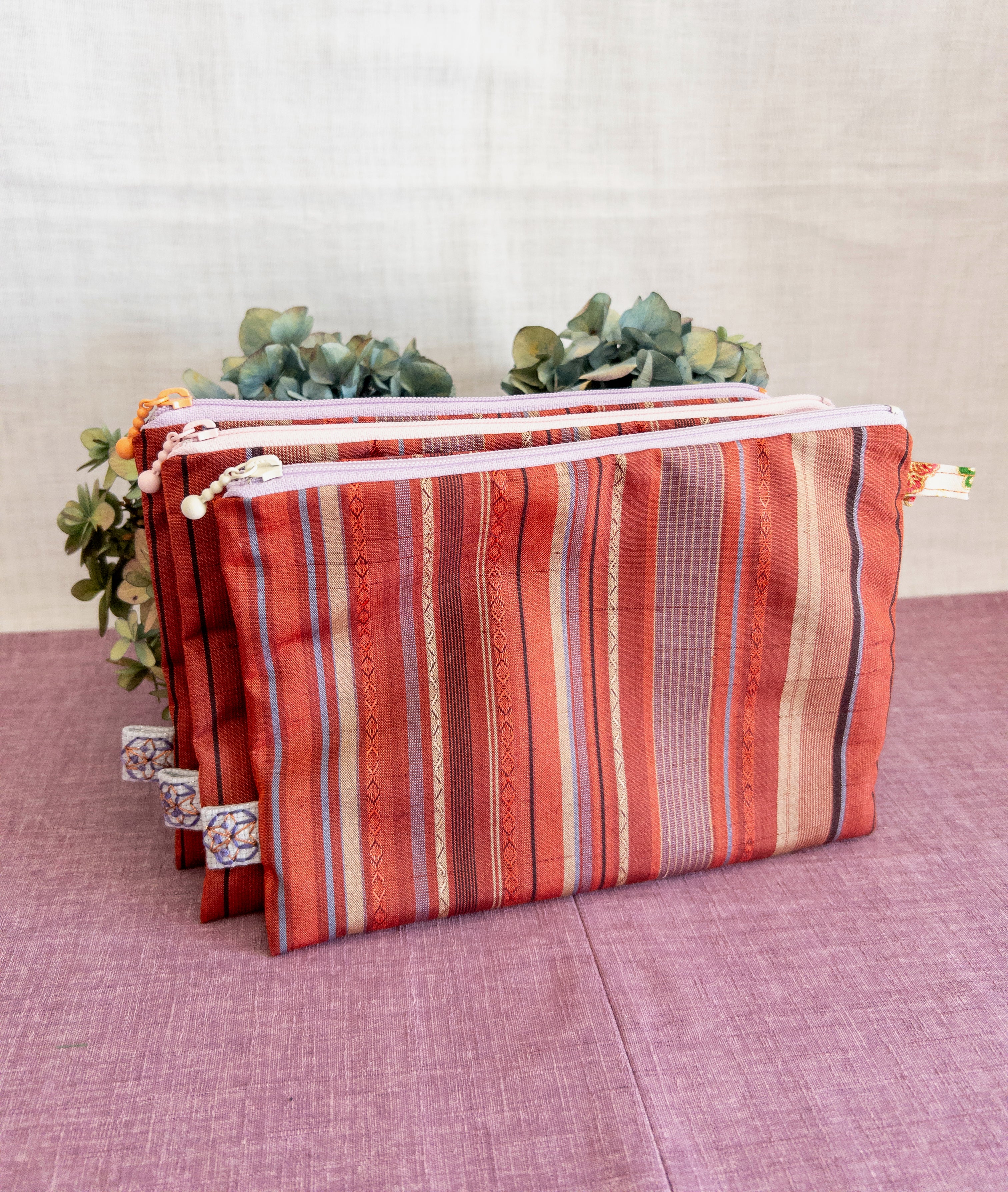 Zipped Pouch - Red & Blue lines (Big)
