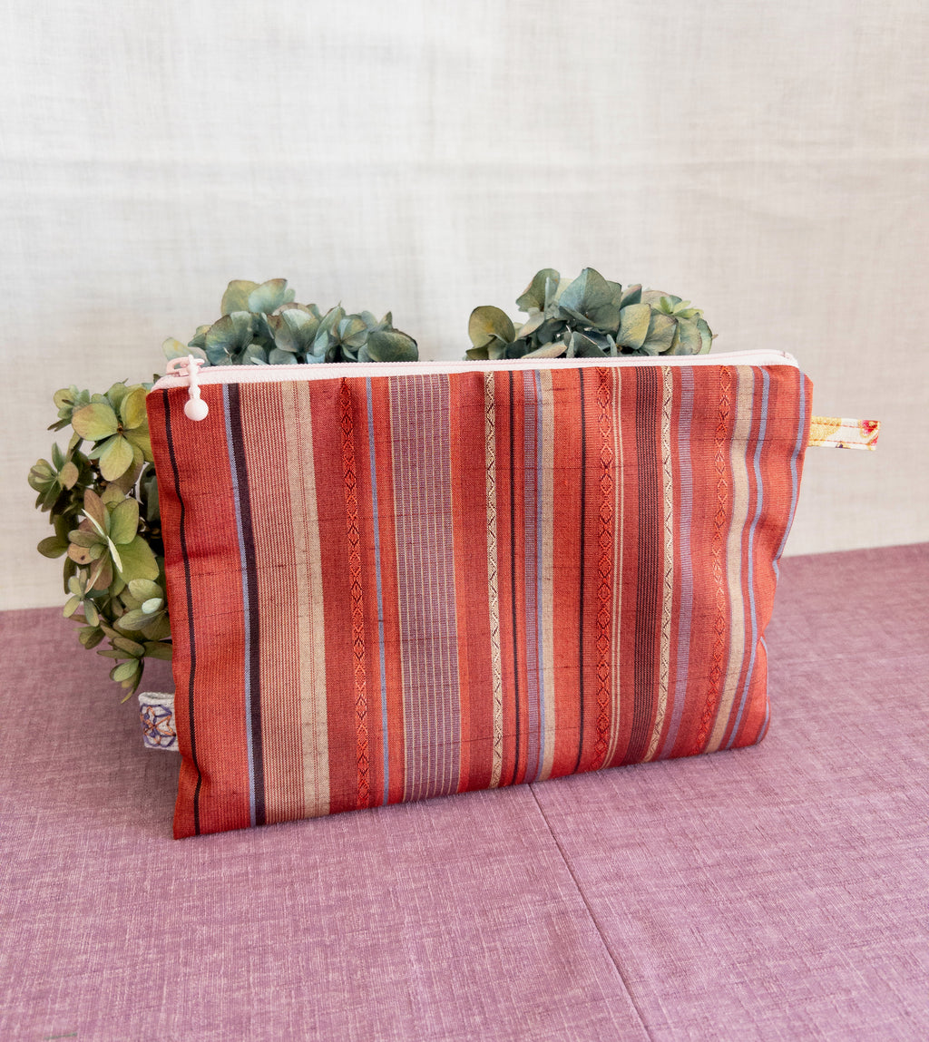 Zipped Pouch - Red & Blue lines (Big)