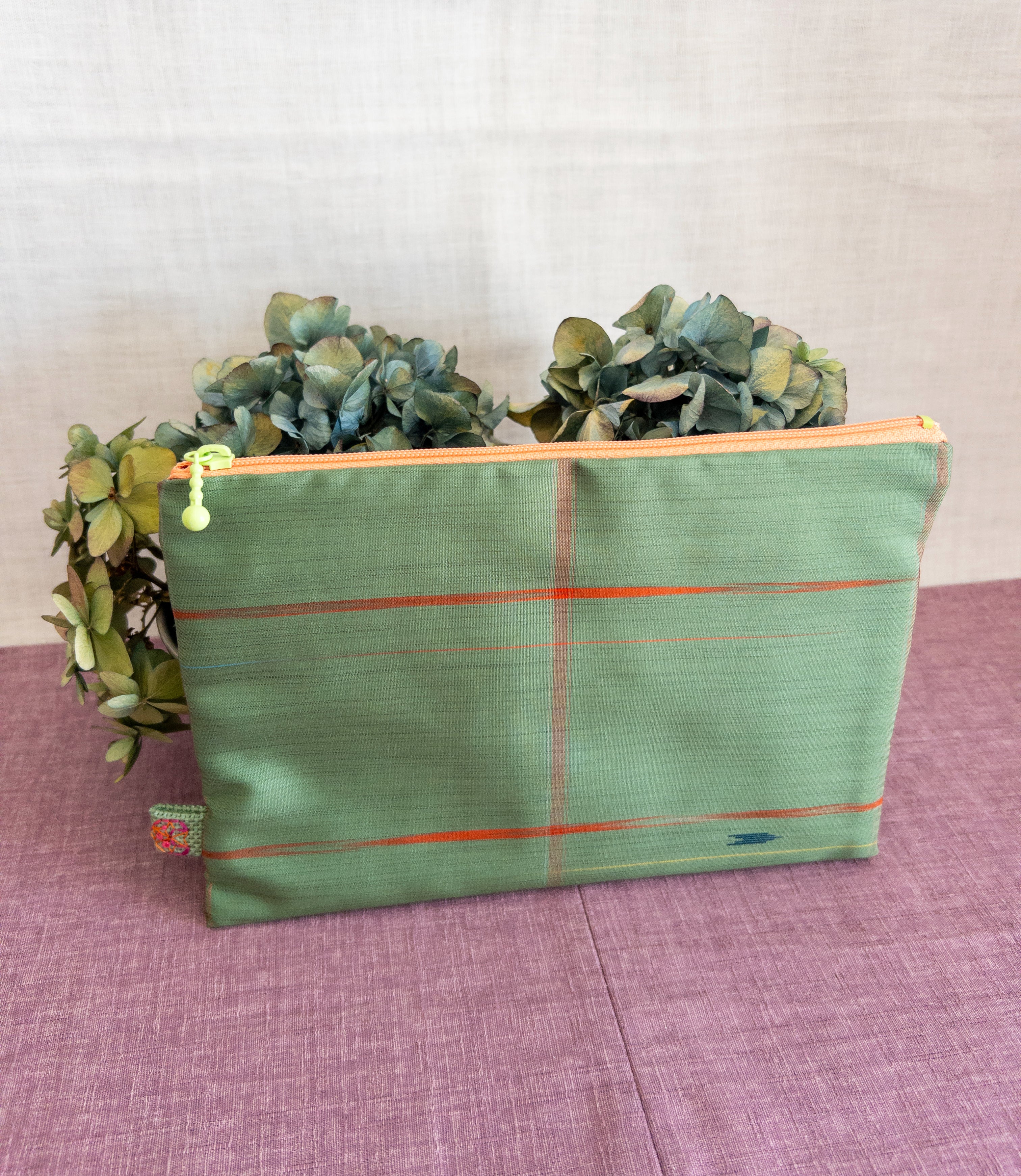 Zipped Pouch - Green & Red stripes (Big)