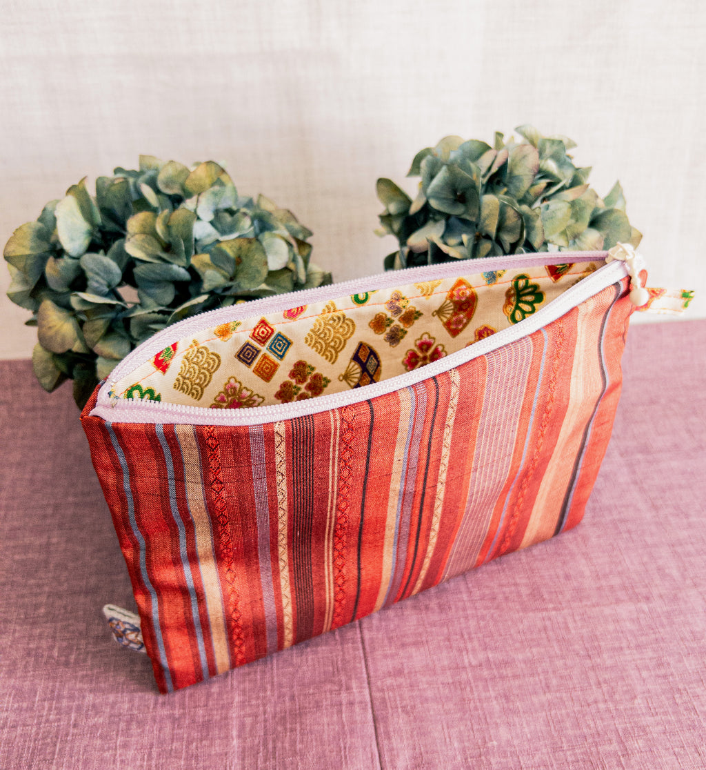 Zipped Pouch - Red & Blue lines (Big)